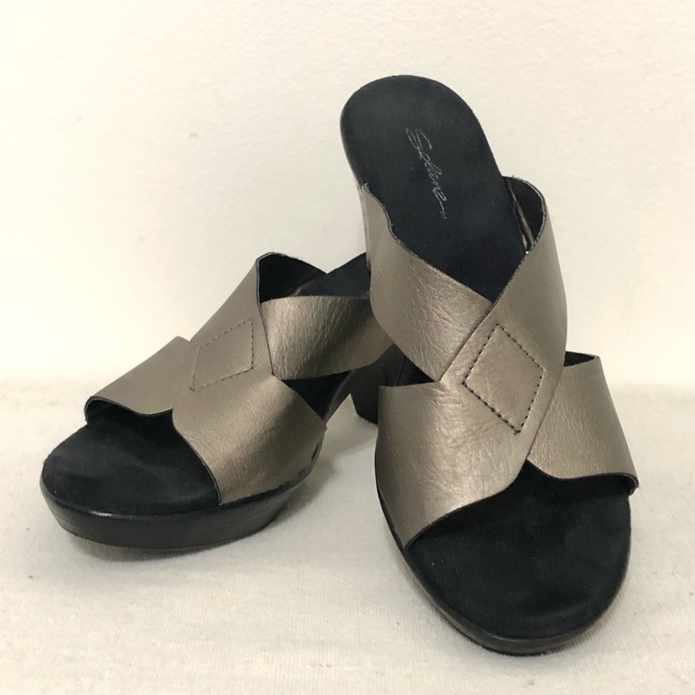 Like New Solanz Criss Cross Strap Sandals Vacation Resortwear